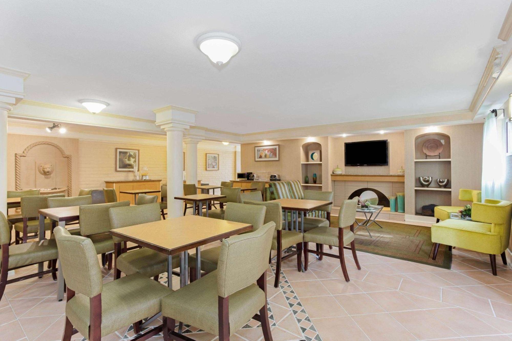 La Quinta Inn By Wyndham Orlando Airport West Ngoại thất bức ảnh