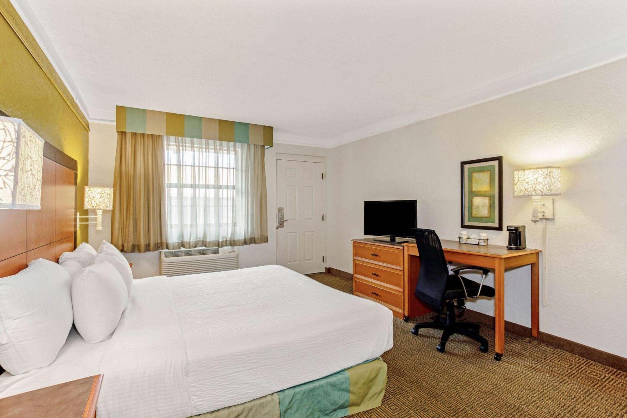 La Quinta Inn By Wyndham Orlando Airport West Ngoại thất bức ảnh