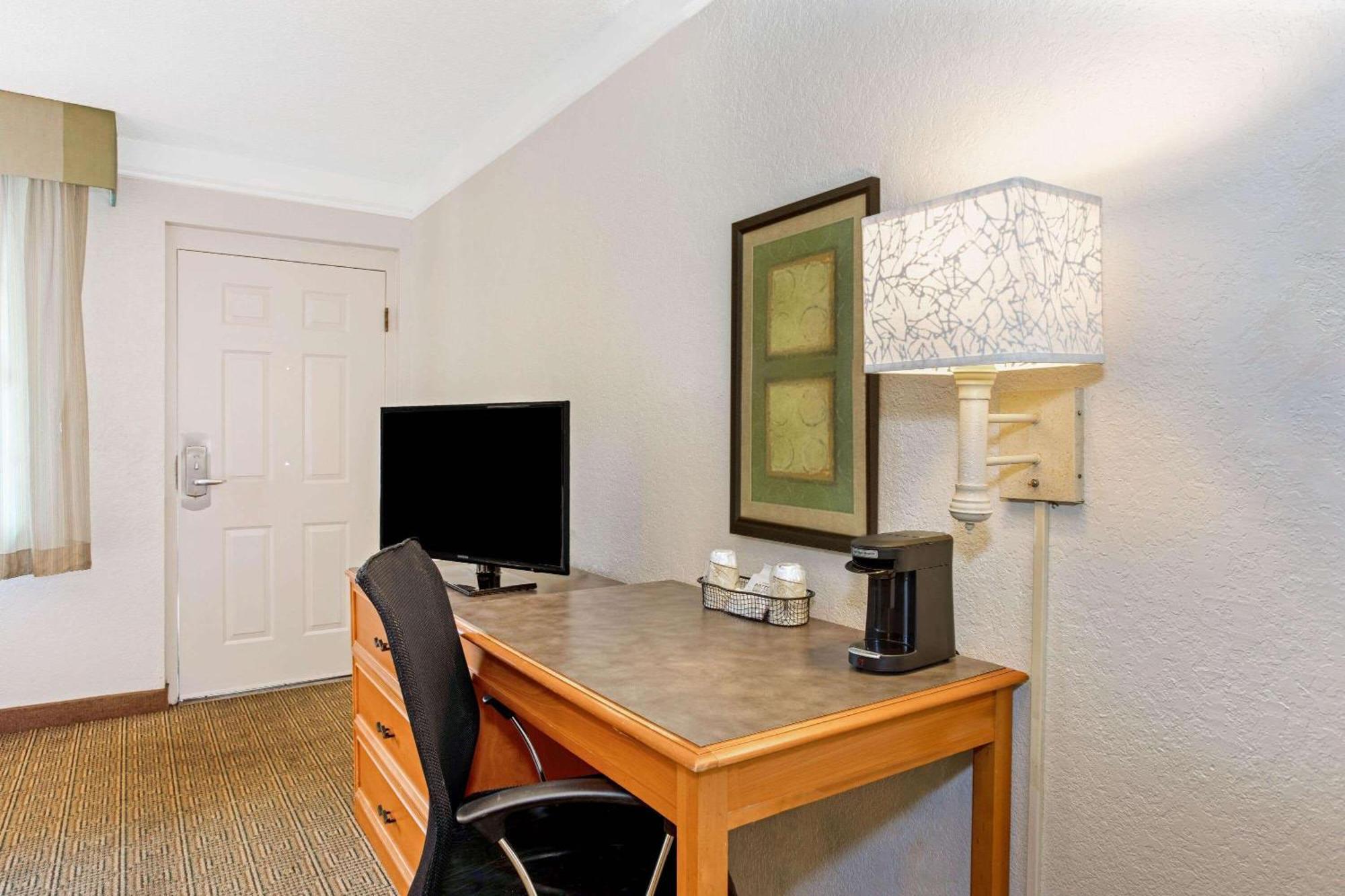 La Quinta Inn By Wyndham Orlando Airport West Ngoại thất bức ảnh
